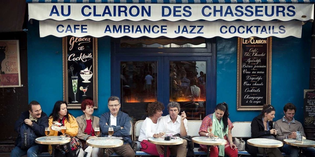 Pháp: Ở Pháp có rất ít người ăn chay, vì vậy bạn nên tìm hiểu các nhà hàng thật kỹ. Người Pháp coi bàn chuyện tiền bạc là bất lịch sự và bẩn thỉu. Bạn có thể chia sẻ mình bỏ việc vì lương thấp, nhưng không nên nói cụ thể về con số. Rất ít người Pháp biết tiếng Anh. Một số người già chỉ biết một chút tiếng Anh với ngữ âm khá nặng, hoặc chỉ biết tiếng Đức hay Tây Ban Nha.