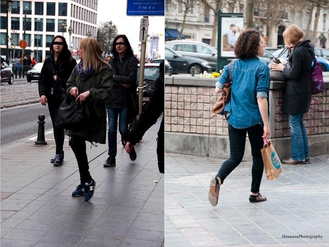 Brussels, Bỉ: Người Bỉ thường mặc quần jeans, áo ba lỗ bên trong áo sơ mi, đồ dệt kim nhẹ cho mùa hè, và áo dài tay chất liệu dày cùng áo khoác cardigan vào mùa đông. Thời tiết ở Brussels có thể thay đổi chóng mặt trong ngày, vì vậy mọi người thường mặc nhiều lớp để tiện cởi ra mặc vào. Do phần lớn các đường phố đều trải sỏi nên người Bỉ chuộng giày bệt hơn giày cao gót.