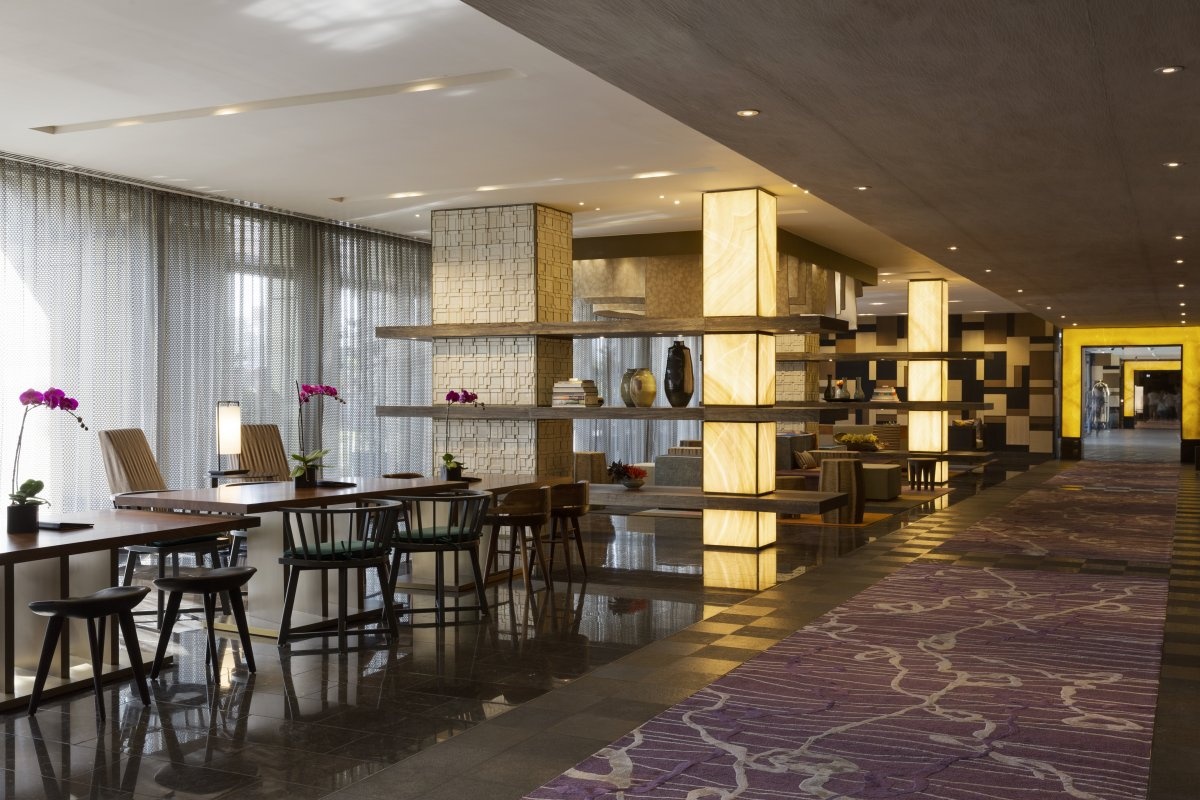 Khách sạn Nobu đầu tiên được mở ở Las Vegas năm 2013, tiếp theo là ở Chicago, London, Riyadh và Bahrain.