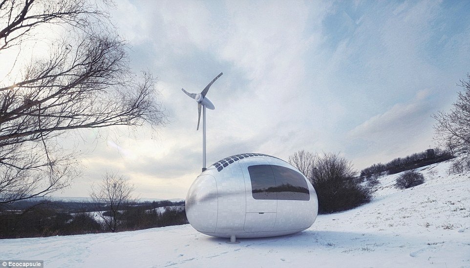 Mỗi “con nhộng” nặng gần 1,5 tấn, có thể được vận chuyển bằng container theo đường biển, hoặc bỏ lên xe kéo. Khách sạn cơ động này vô cùng đa di năng, vừa như nơi ở, vừa có thể sạc điện cho các xe ô tô chạy bằng điện. Khách sạn con nhộng còn có thể dùng làm nơi ở cho các nhóm trợ giúp thiên tai ở những nơi bị tàn phá nặng nề.