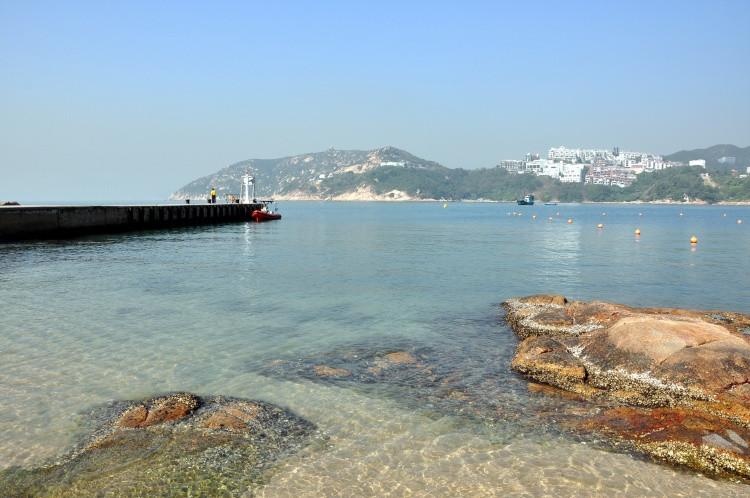 Một địa điểm khác sẽ mang đến cho du khách sự thoải mái, yên bình là bãi biển trong vịnh St Stephen nằm ở bờ Tây của bãi biển Stanley. Ảnh: Baike