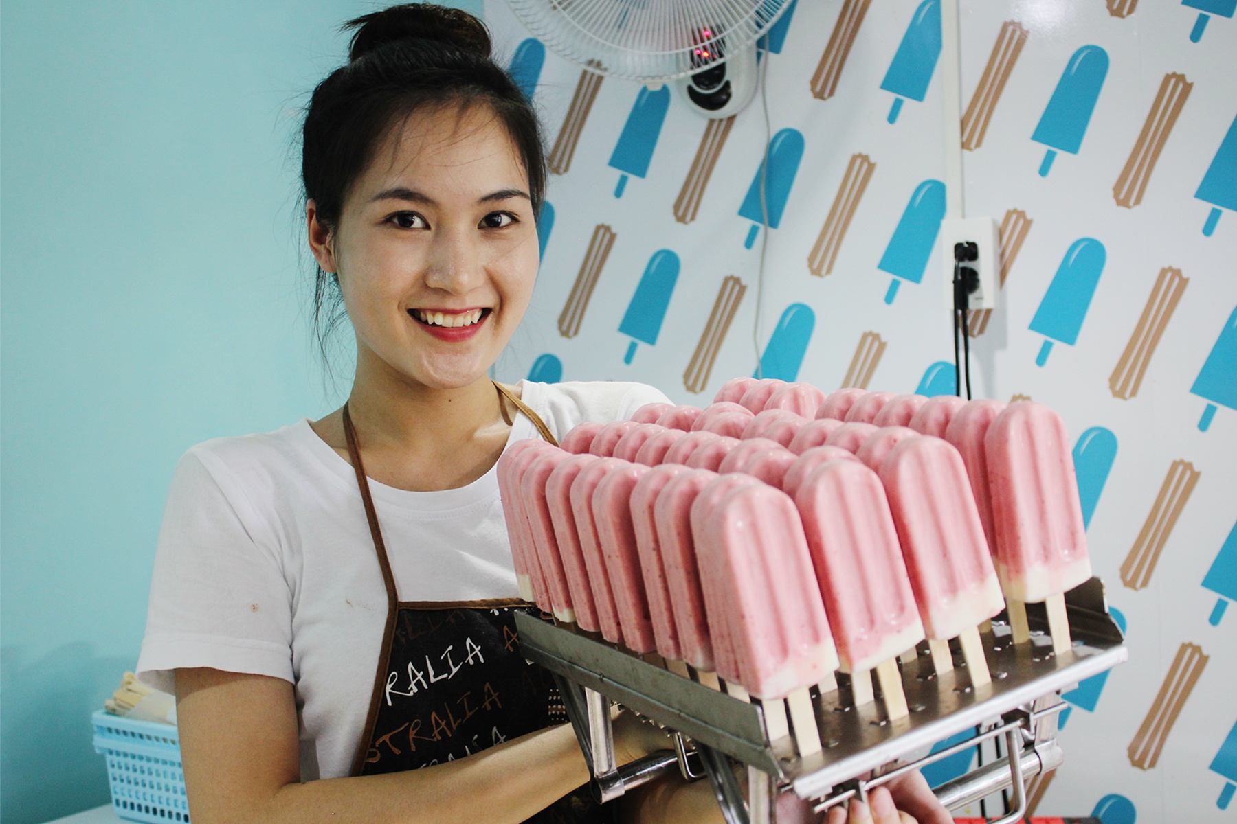 Quy trinh lam kem trai cay tuoi trong 20 phut hinh anh