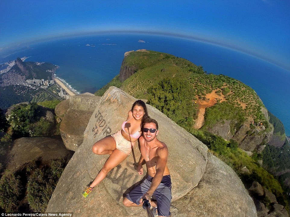 Pedra da Gavea là ngọn núi đầu tiên ở Brazil được đặt tên theo tiếng Bồ Đào Nha, với nghĩa là “mỏm đá của cánh buồm”.