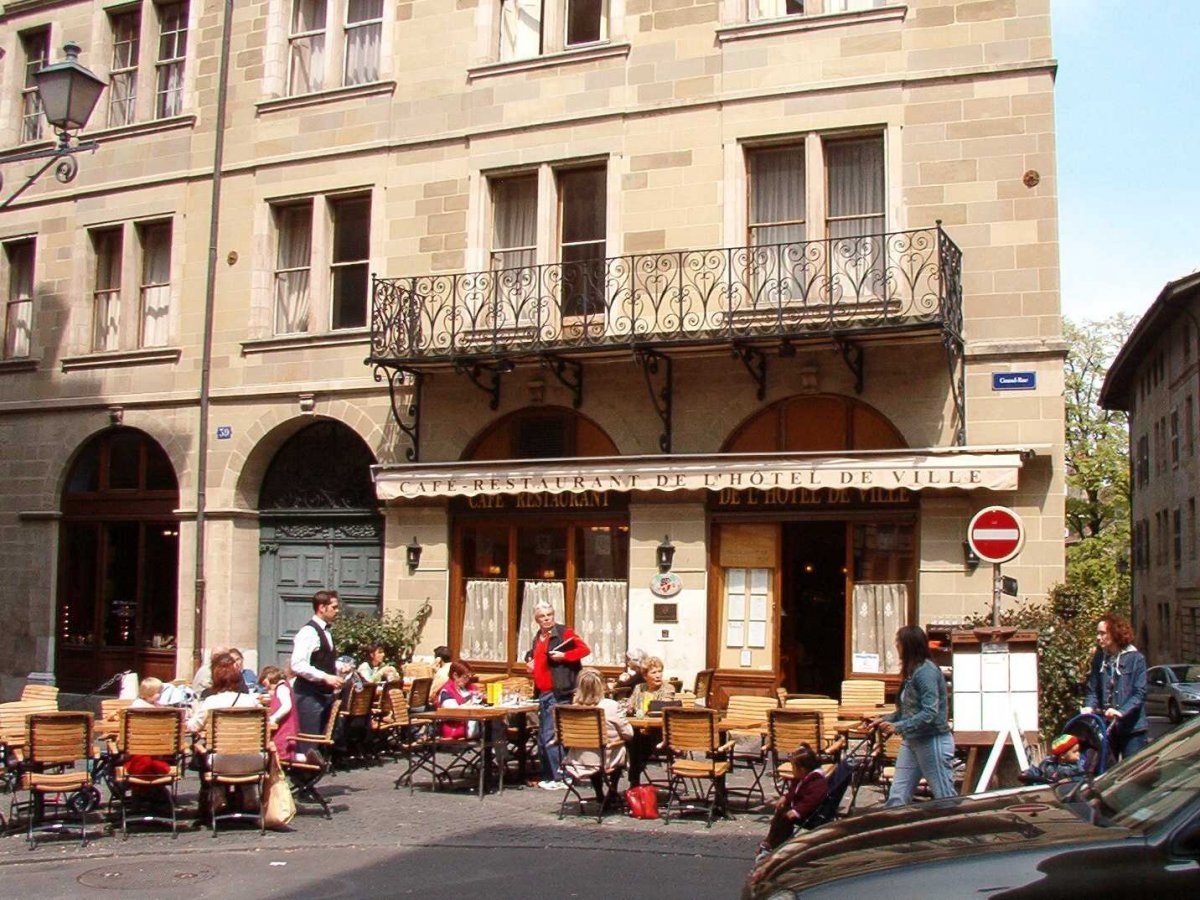 1. Geneva, Thụy Sĩ: Giá 1 chiếc burger: <abbr class=