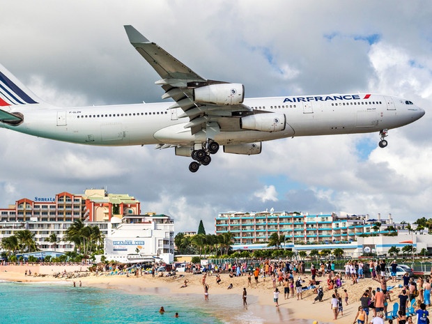 12 san bay gay dau tim nhat the gioi hinh anh