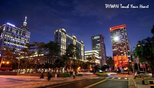 5. Uống trà chiều quý tộc ở cửa hàng phụ nữ quý tộc. Cửa hàng vô cùng sang trọng nằm ở quận Xinyi của Đài Bắc, có rất nhiều đồ uống cao cấp độc quyền. Vì vậy nơi đây nay là điểm gặp gỡ quen thuộc của những phụ nữ quý tộc của Đài Loan. 