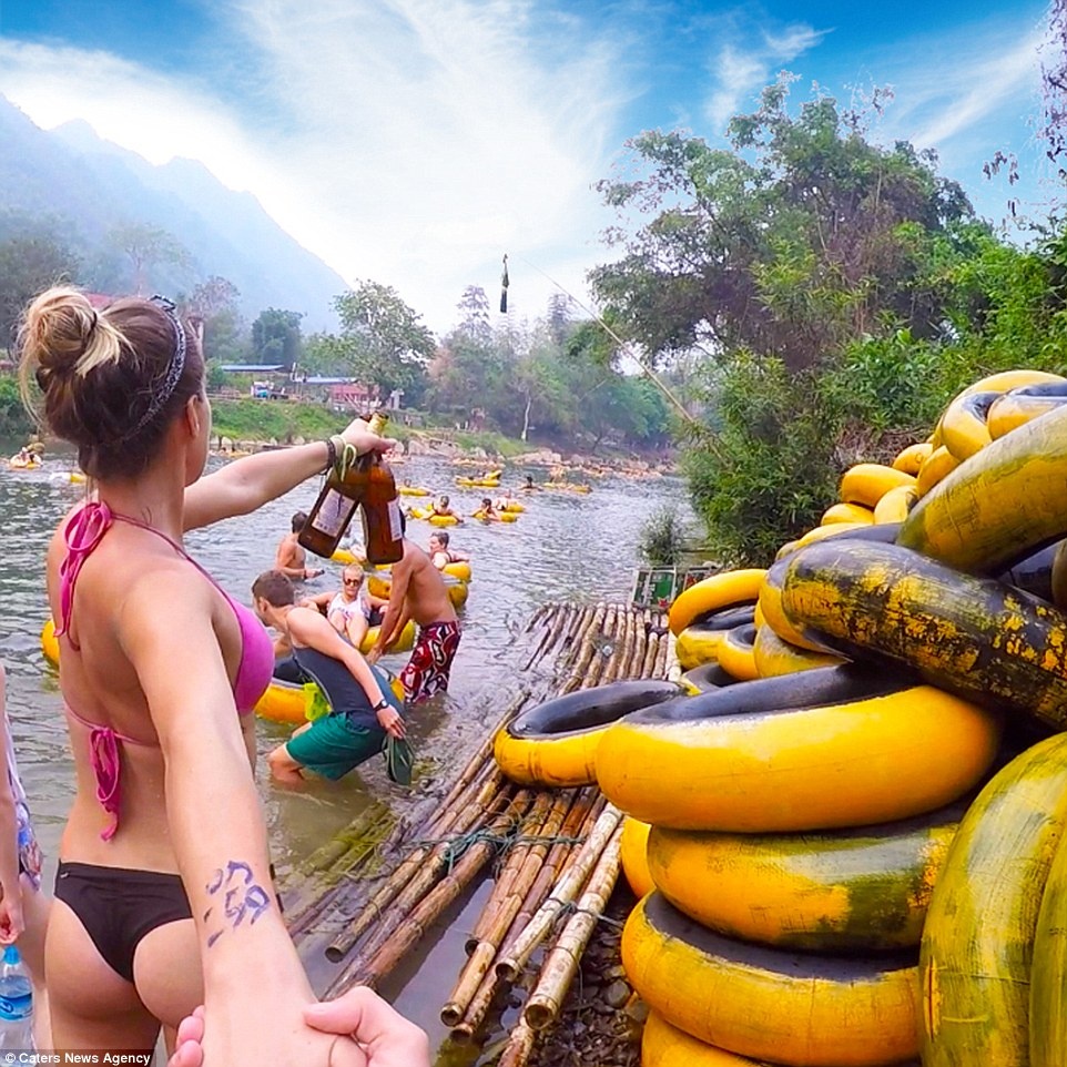 Hòa vào sự kiện sôi động trên dòng sông Mekong tại Vang Vieng, Lào.