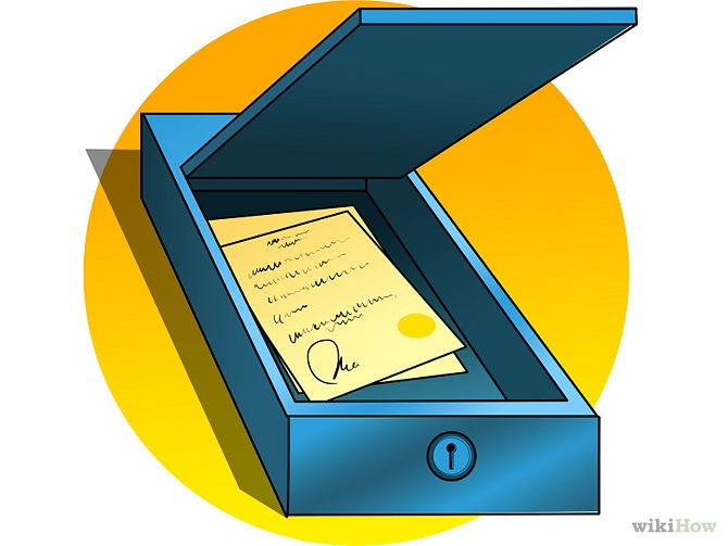 2. Cất giấy tờ và những vật dụng quan trọng: Bạn nên cất hộ chiếu, giấy tờ tùy thân và những vật dụng quan trọng vào các túi chống nước hay một chiếc hộp và để ở vị trí cao cho an toàn.