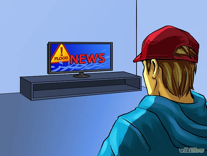 3. Cập nhật thông tin lũ: Thường xuyên cập nhật thông tin từ các nguồn về trận lũ và sơ tán đến nơi an toàn nếu cần. Hãy thông báo cho gia đình và người thân biết nơi bạn đến.