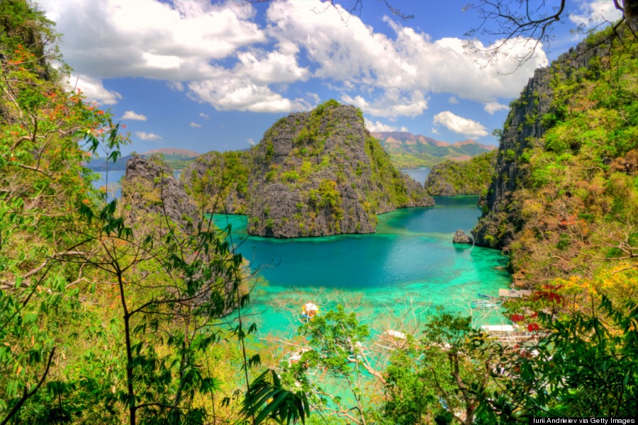 Đảo Palawan nằm ở phía tây nam Philippines, đây là đảo lớn nhất của tỉnh Palawan và là đảo lớn thứ 5 ở Philippines. 