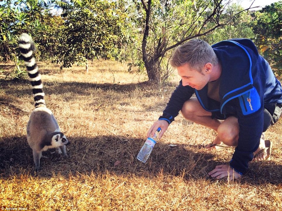 Hiện Johnny đang ở Namibia, anh chuẩn bị thuê xe tự lái đến sa mạc Namib lâu đời nhất thế giới. Sau đó anh sẽ quay lại Thái Lan để mở một công ty cùng một người bạn.