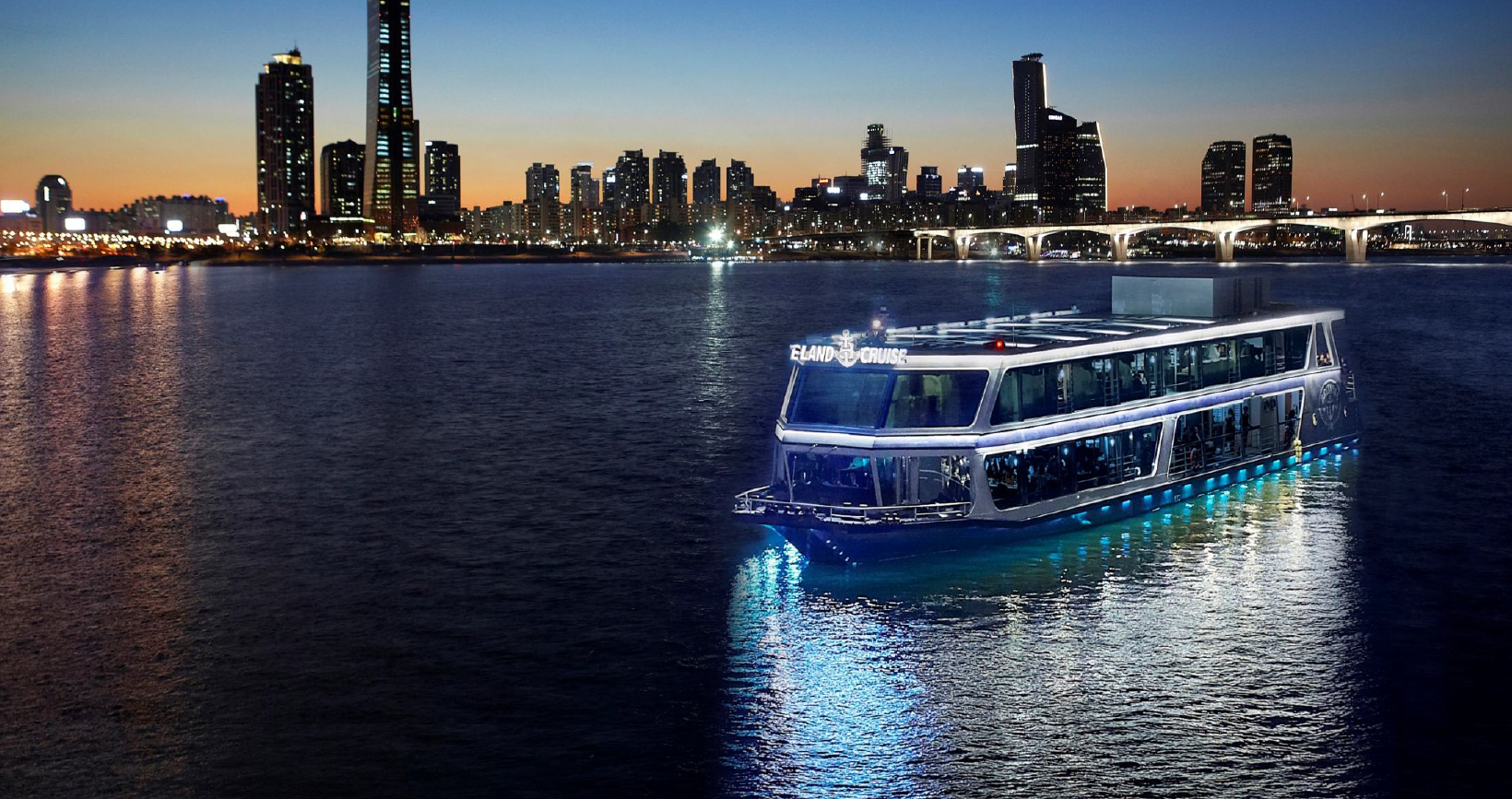 Du thuyền trên sông Hàn: Trong tập 4, một ngôi sao màn bạc mời bạn bè đến dự đám cưới trên một du thuyền. Cũng trong đám cưới này, một vụ giết người tàn bạo đã xảy ra. Du thuyền là nơi diễn ra nụ hôn đầu của giáo sư Do và Cheon Song-yi. Dòng sông Hàn chảy qua trung tâm Seoul, là biểu tượng của Hàn Quốc. Khoảng 20 chiếc cầu thắp sáng dòng sông mỗi đêm, tạo thành cảnh tượng ngoạn mục. Du thuyền này bắt đầu từ bến Yeouido Wharf và Jamsil Wharf. Giá khởi điểm của buffet tối trên du thuyền là 60.000 won. Ảnh: Wordpress.