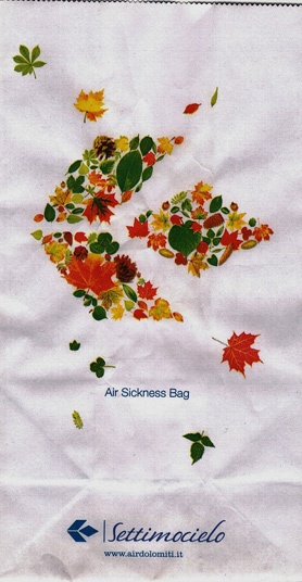 Thiết kế túi nôn với chủ đề mùa thu lãng mạn của hãng Air Dolomiti.