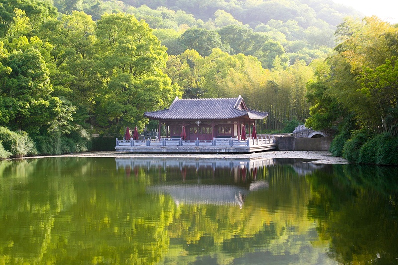 Long Trung hay còn gọi là Cổ Long Trung là khu vực thuộc thành cổ của thành phố Tương Dương tỉnh Hồ Bắc, là ngọn nguồn của văn hóa Tam Quốc với phong cảnh thiên nhiên rất đẹp. Ảnh: Lvmama