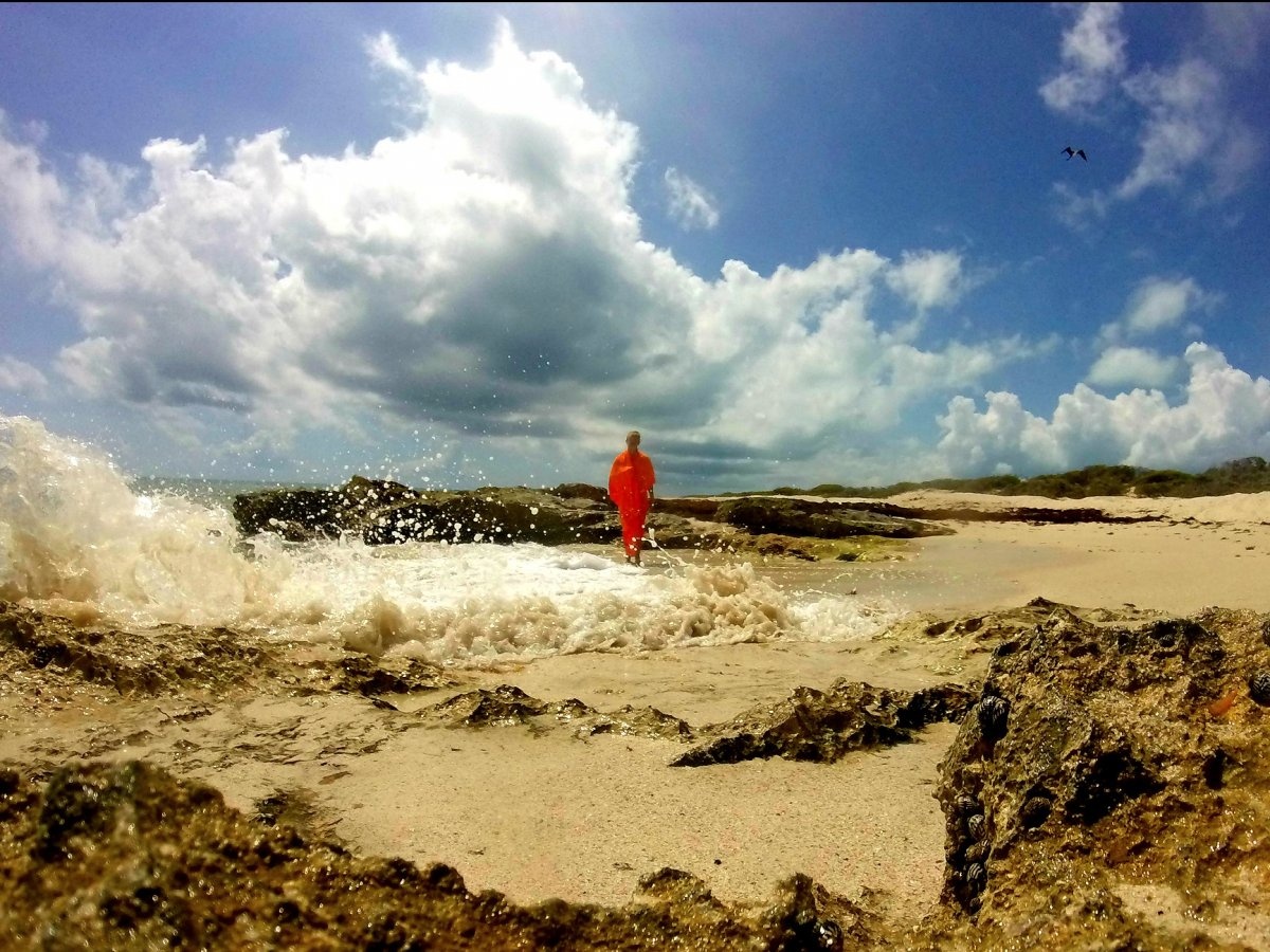 Mục tiêu ban đầu của Smirnoff là đến 100 nước trước khi sang tuổi 21. Sau khi hoàn thành “chỉ tiêu”, anh lên kế hoạch đi du lịch tiếp trong 2 năm, chủ yếu ở Nam Mỹ và Antarctica. Anh mơ được sống cùng người bộ lạc ở Amazon. Smirnoff kết luận rằng, trải nghiệm là thứ quý giá nhất trong cuộc sống chứ không phải vật chất, nó tạo nên tính cách của một con người. “Bạn có thể mất tiền, mất xe, mất nhà ở, nhưng bạn không thể đánh mất chính mình hoặc con người mình. Trải nghiệm là thứ duy nhất bạn có thể mang theo bên mình”, anh nói.