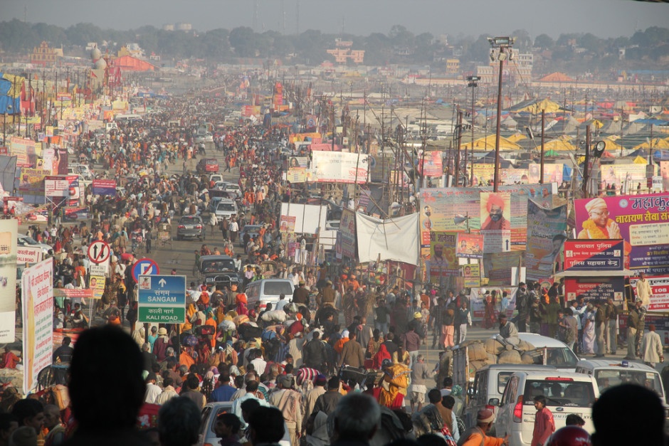 Lễ Kumbh Mela năm 2013 thu hút 100 triệu người tham gia.