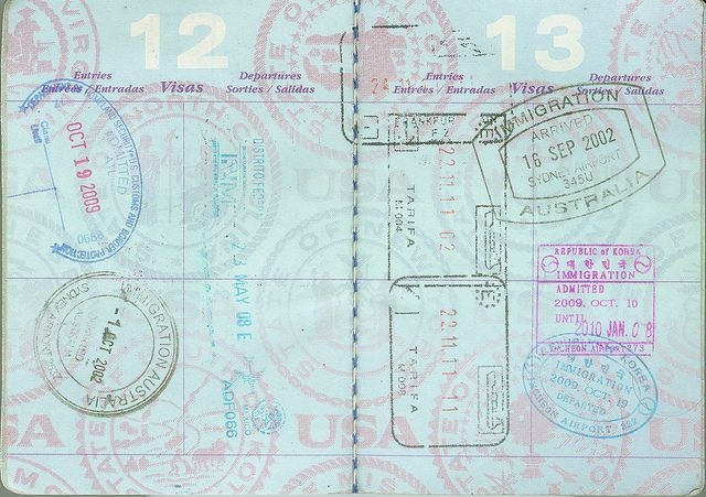 Scan hộ chiếu và các trang visa để dự phòng khi cần.