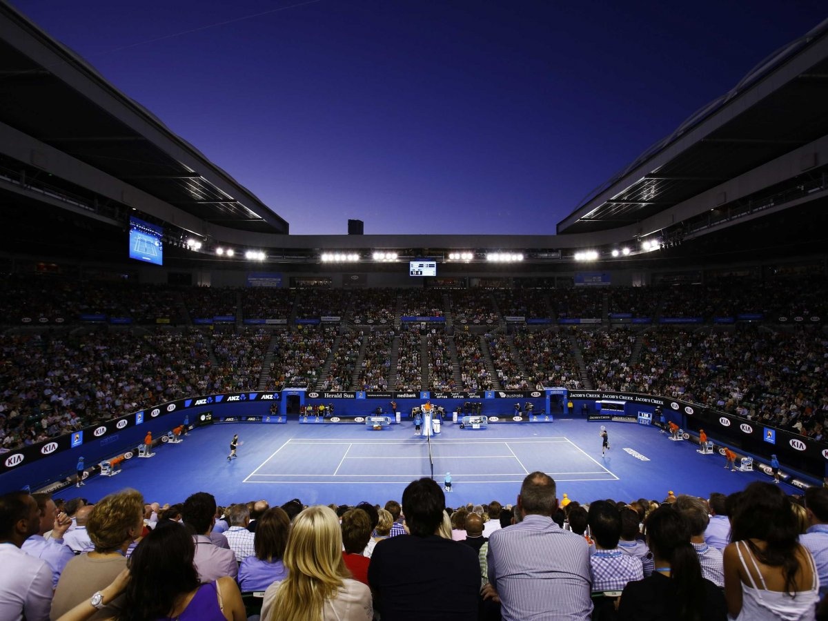 Đến Melbourne vào tháng 1 để xem giải tennis Australia mở rộng.