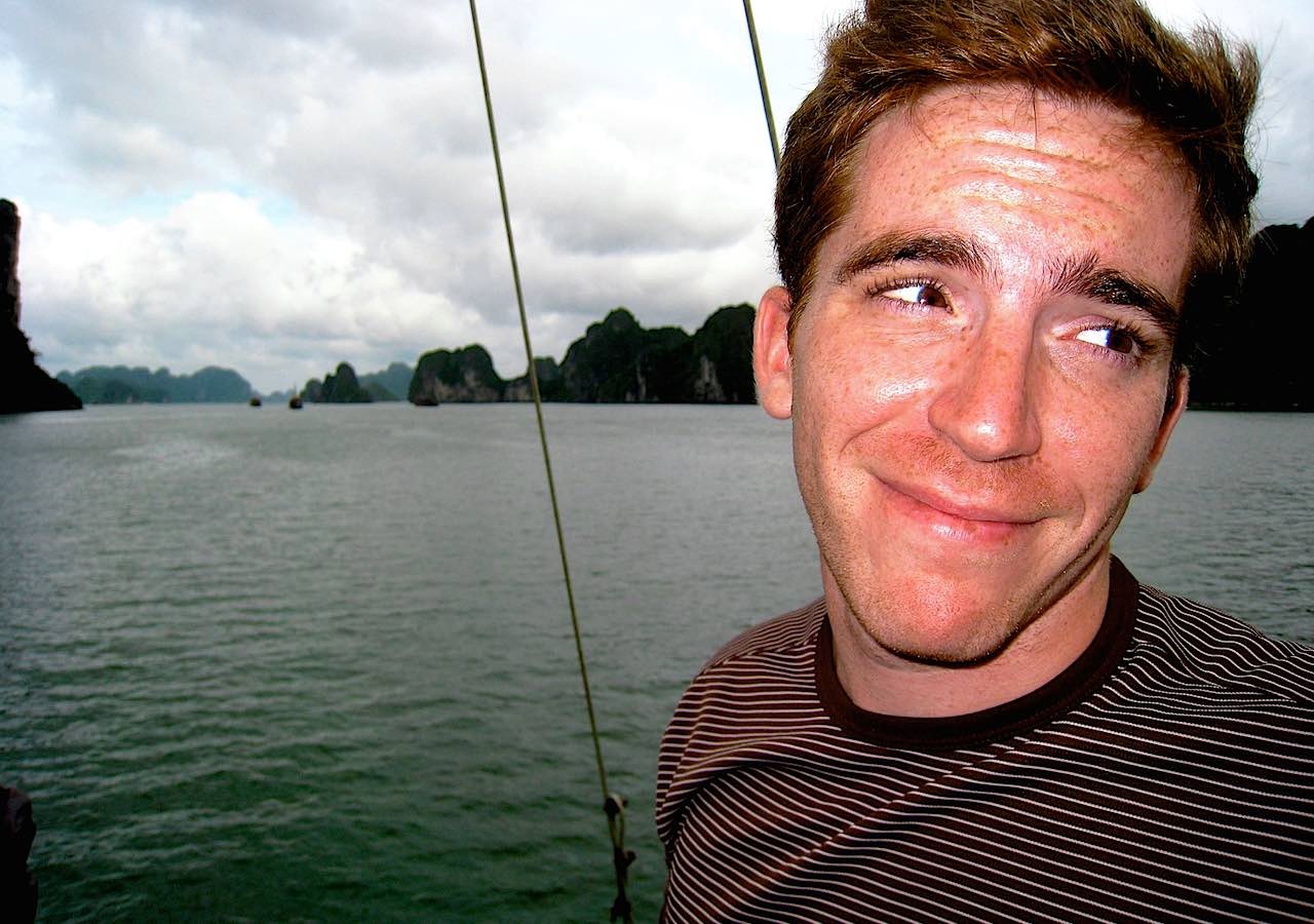 Với những khách Tây vốn quen cuộc sống tiện nghi ở nước ngoài, thì sống ở Việt Nam không phải là điều dễ dàng như họ nghĩ.