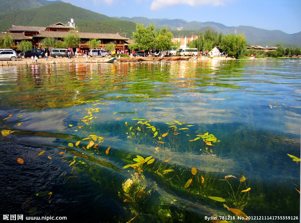 Tới hồ Lugu thuộc Tứ Xuyên và Vân Nam. Hồ Lugu chính là “Tây Lương Nữ Quốc” - một địa danh được nhắc đến trong phim “Tây Du Ký” của Ngô Thừa Ân. Ngày nay được cho là khu vực sinh sống của cư dân Moso, đến nay vẫn giữ truyền thống mẫu hệ … Ảnh: Nipic