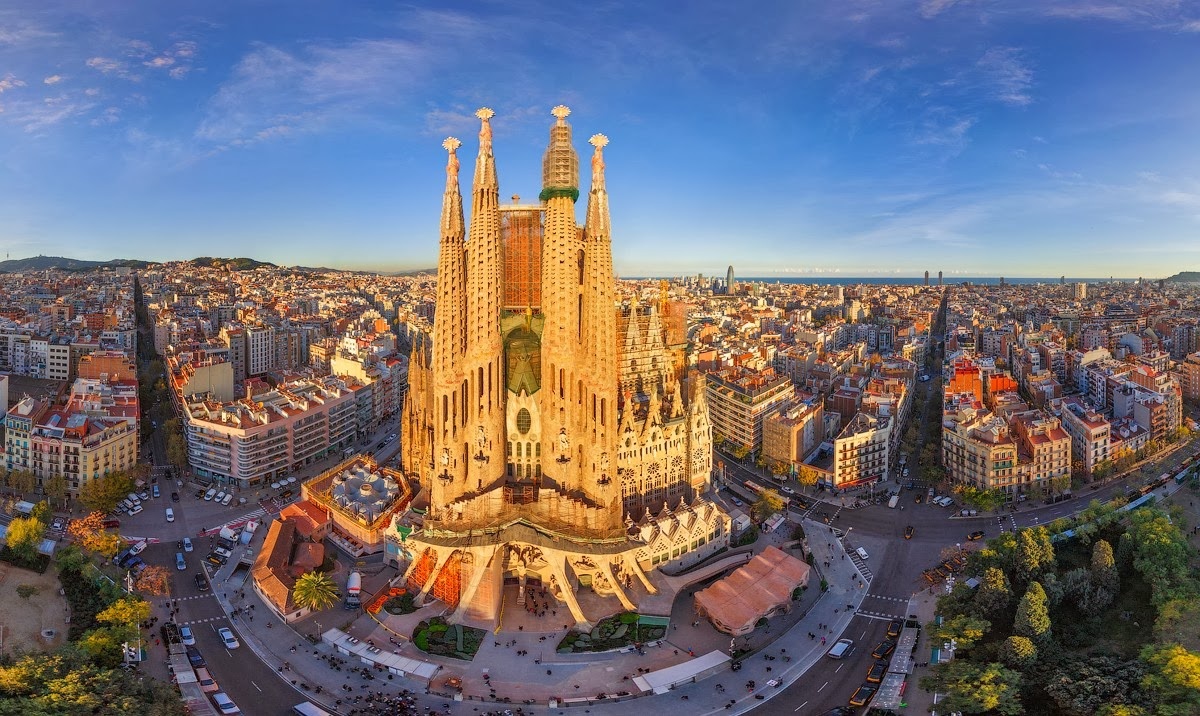 Tháp cao nhất của Thánh Đường cao gần 172 mét, và Sagrada Familia sẽ là công trình tôn giáo cao nhất ở Châu Âu. Ảnh: David Ramos/Getty Images.