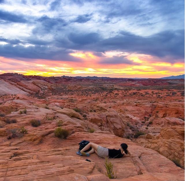 Hoàng hôn ở Valley of Fire ở Mỹ là một trong những bức ảnh nguyên gốc không chỉnh sửa trên Instagram, đưa nước này vào vị trí số 10 trong bảng bình chọn.