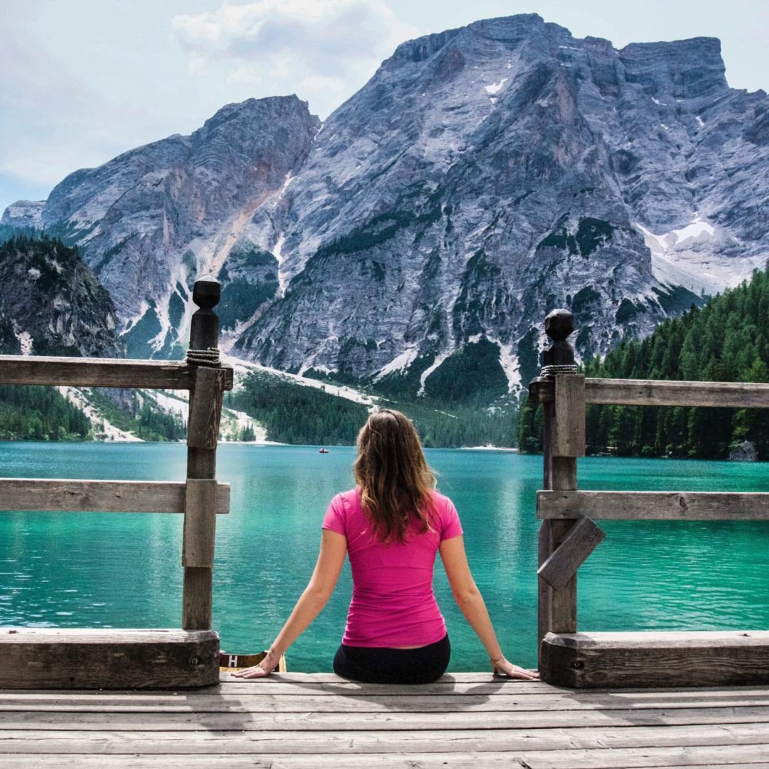 Lời khuyên của Addis dành cho những người muốn theo con đường của cô: “Hãy tìm thứ bạn thực sự giỏi và tìm cách quảng cáo kỹ năng đó của bạn trên mạng. Đó có thể là nghề cơ khí, công việc chân tay, hay dạy tiếng Anh, bất cứ kỹ năng gì bạn có thể dùng khắp nơi trên thế giới, bởi vì bạn sẽ có thể tìm ra cách.”