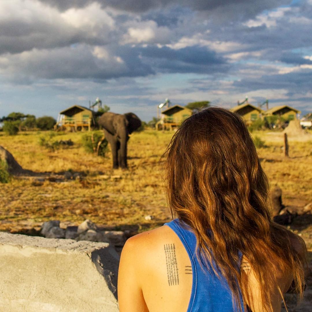 Mặc dù không kiếm được nhiều tiền như trước kia, song Addis cảm thấy mình giàu có hơn.