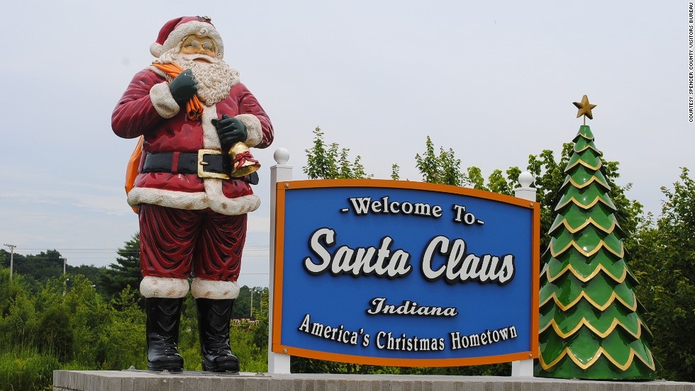 14. Santa Claus, Indiana: Thị trấn Santa Claus vốn được gọi là Santa Fe, chỉ có chưa tới 3.000 người dân. Mỗi năm, Santa Claus nhận được hàng nghìn lá thư của trẻ em. Một nhóm tình nguyện có tên Santa’s Elves được lập vào những năm 1930 để trả lời từng lá thư của các em nhỏ.