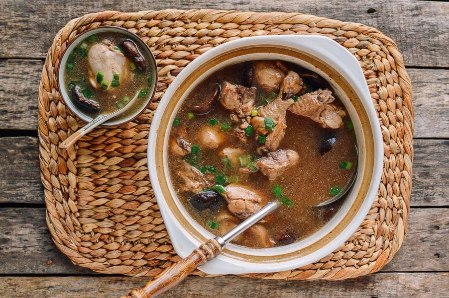 Cach lam sup ga nam huong ngon, bo hinh anh