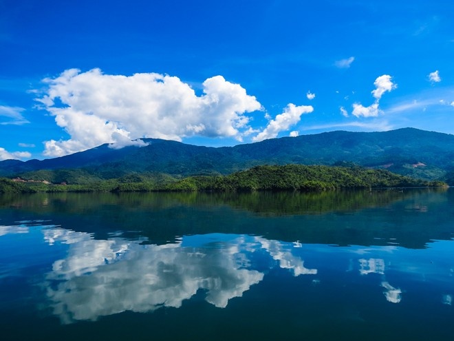 Nhung cung duong hap dan khu vuc Nam Bo va Tay Nguyen hinh anh