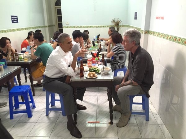 Obama ăn bún chả ảnh 1 Obama an bun cha anh 1