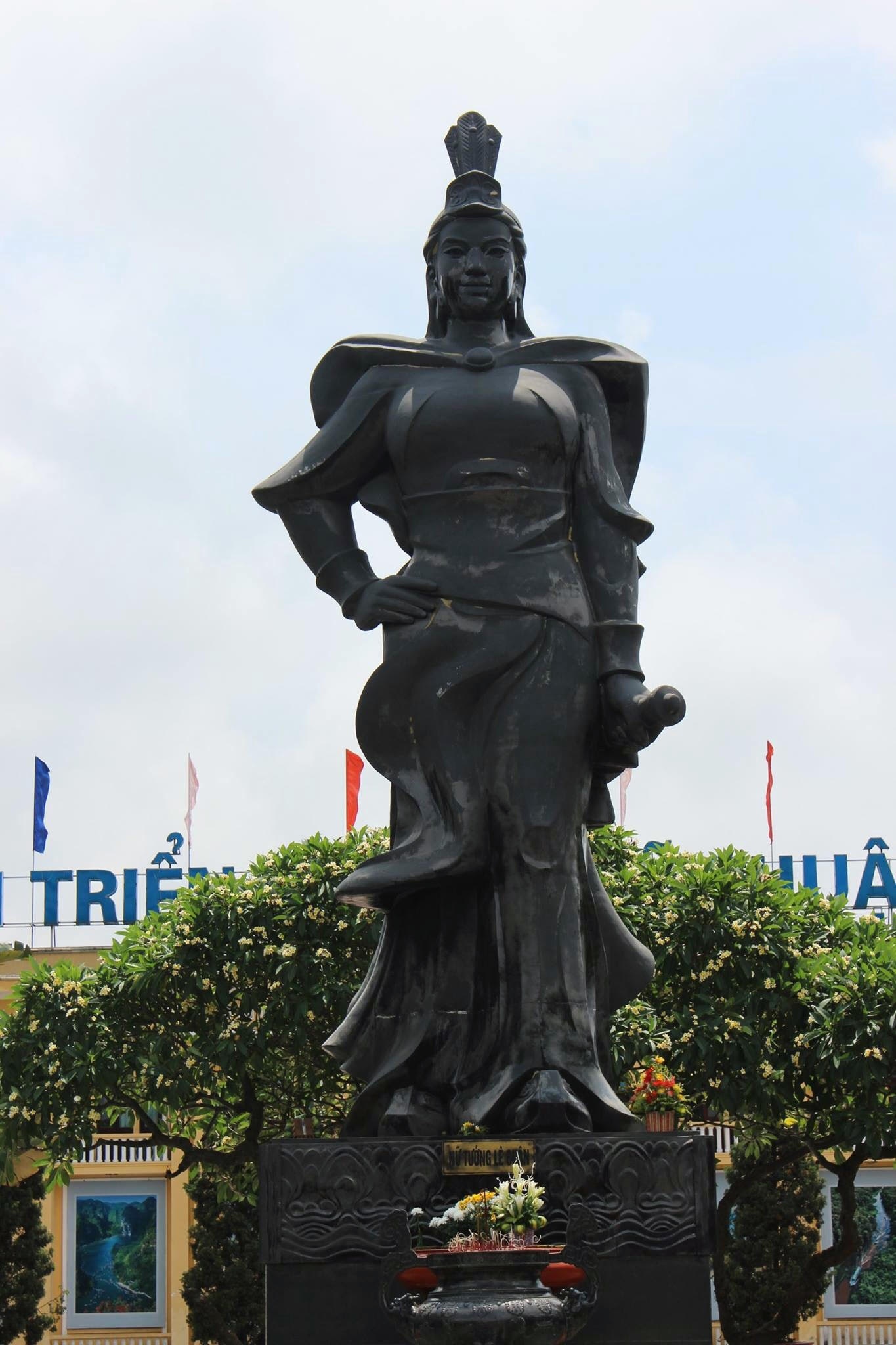 Hải Phòng mùa hoa phượng nở ảnh 3 Hai Phong mua hoa phuong no anh 3