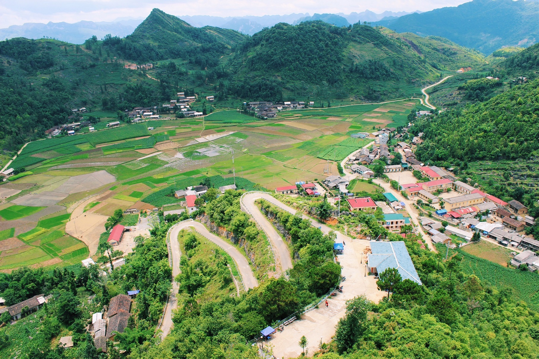 Ha Giang mua nuoc do hinh anh