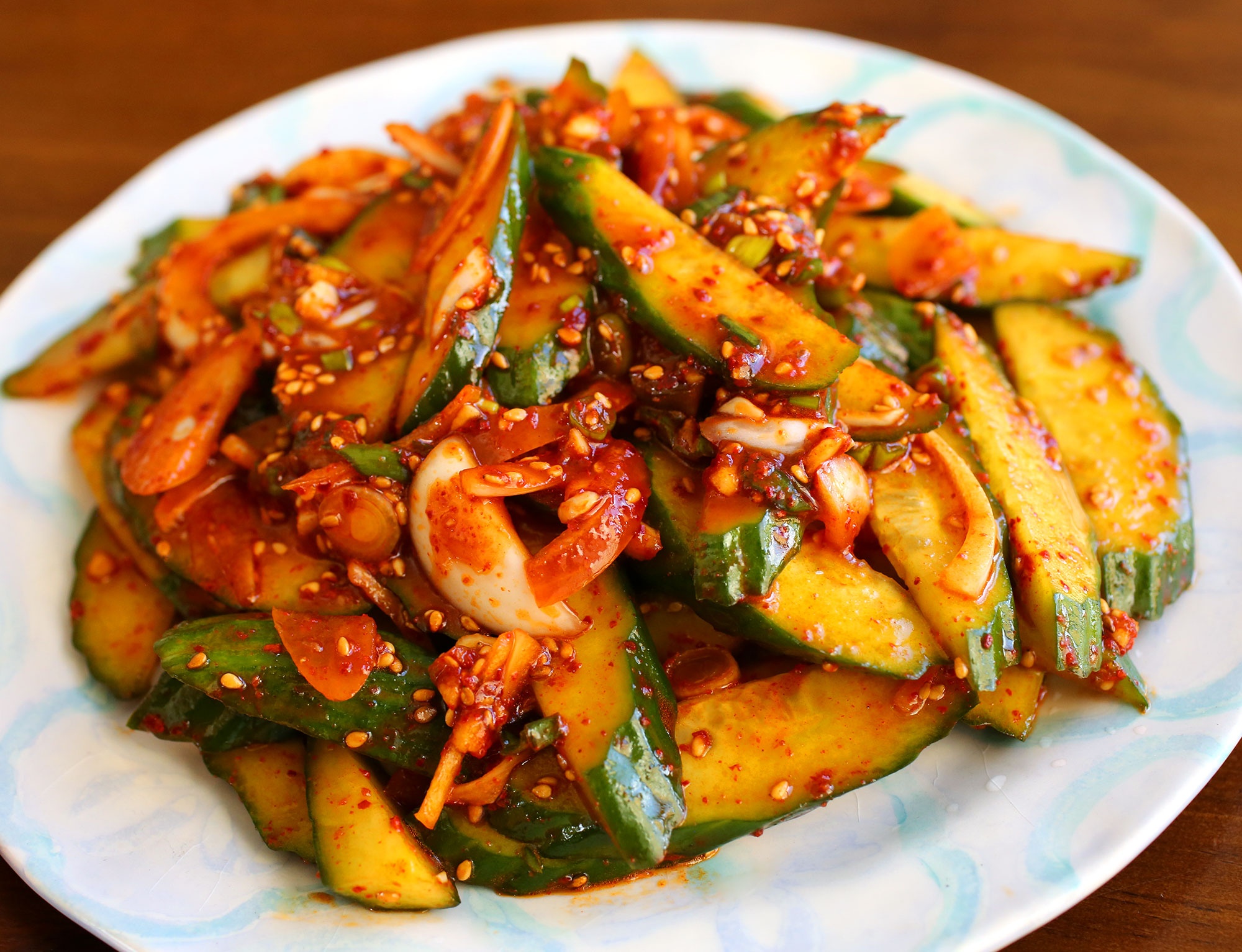 Cach lam salad dua chuot Oi Muchim kieu Han Quoc hinh anh