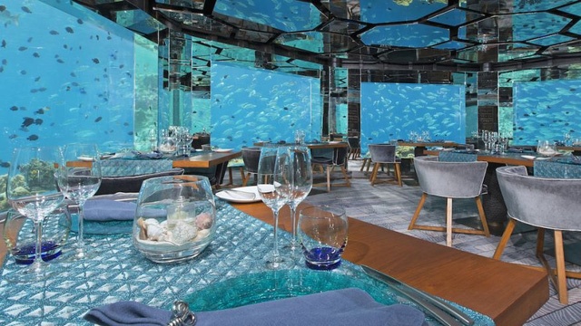 Nhung nha hang duoi dai duong anh 14