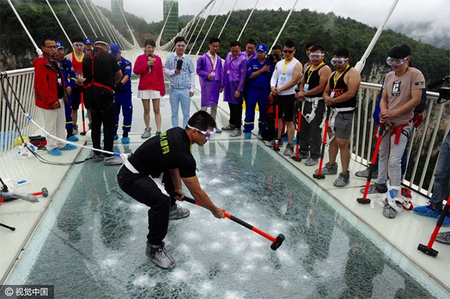 Cau kinh cao nhat the gioi o Trung Quoc anh 5