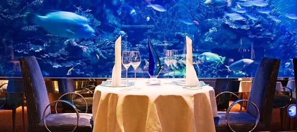 Nhung nha hang duoi dai duong anh 6