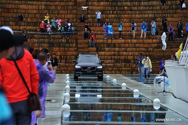 Cau kinh cao nhat the gioi o Trung Quoc anh 7