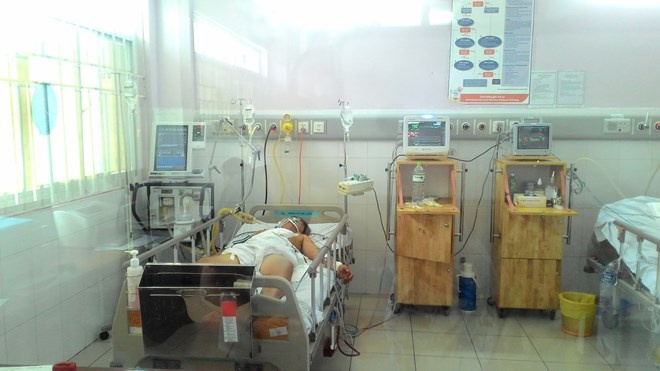 Thanh nien suyt mat mang vi tu dam thung tim hinh anh