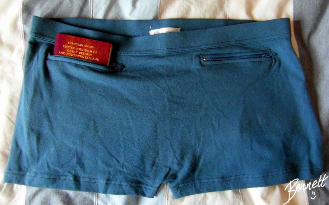 cach giu an toan khi di du lich anh 1