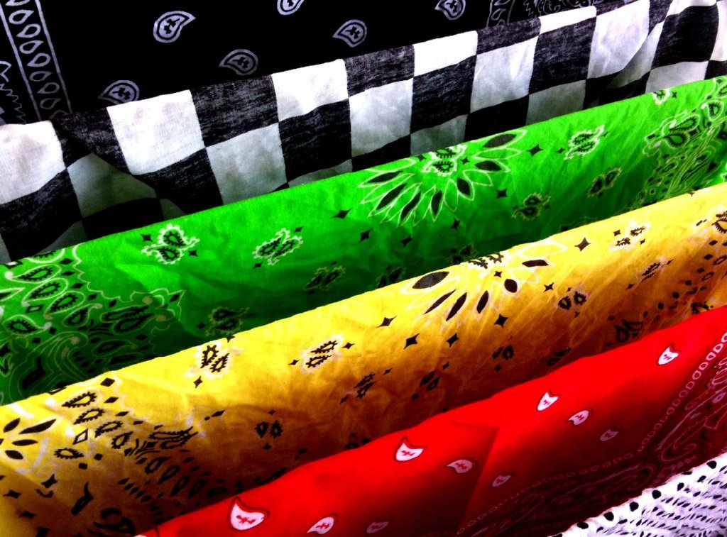 cach giu an toan khi di du lich anh 8