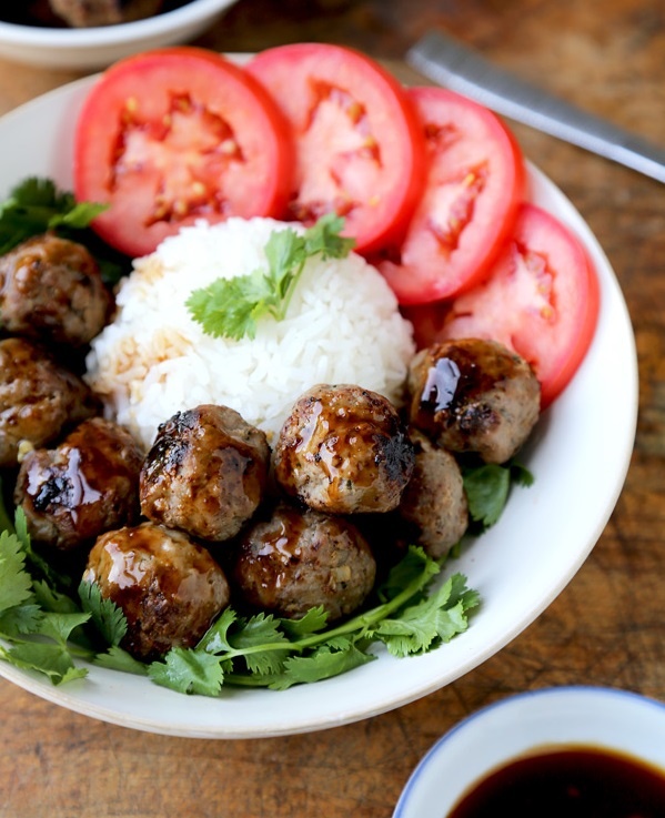 Thit bo vien cham nuoc xot tuong cay hinh anh