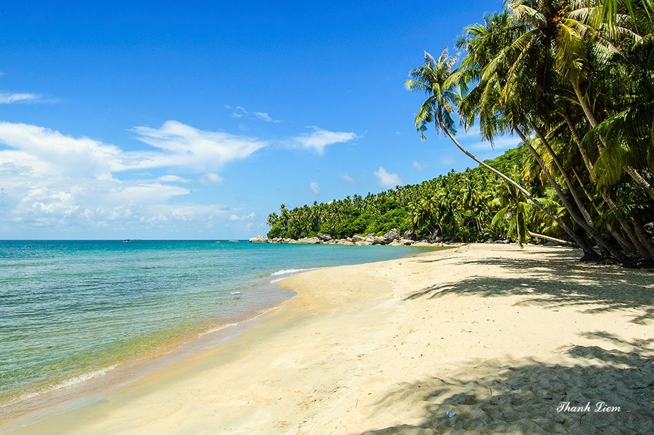 Den Hon Son - Kien Giang vay vung ngay nang hinh anh