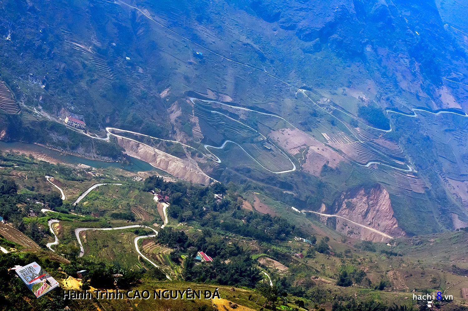 Nhung cung duong hop hon phuot thu o cao nguyen da Ha Giang hinh anh