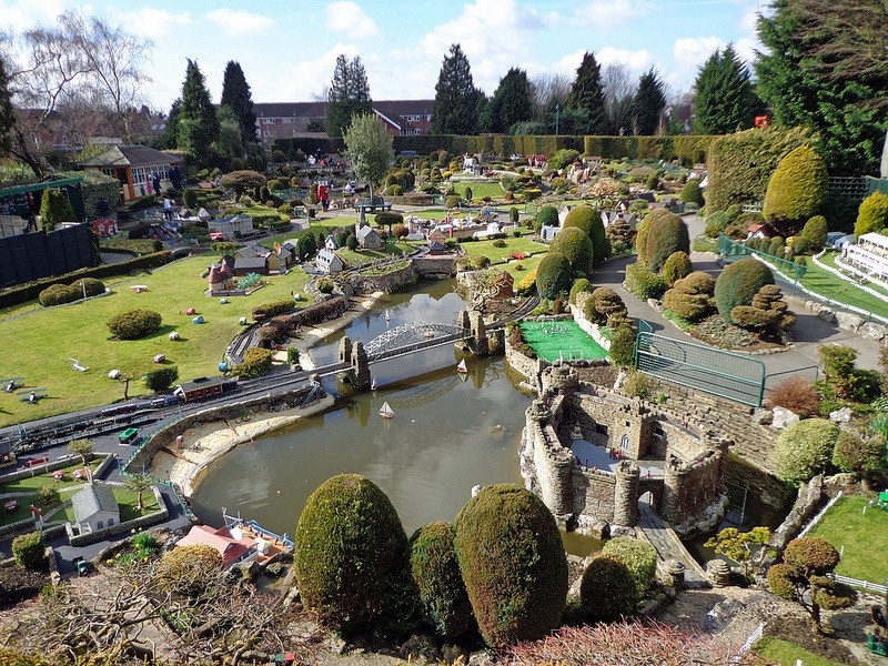 Nhung ngoi lang doc dao tren the gioi anh 13