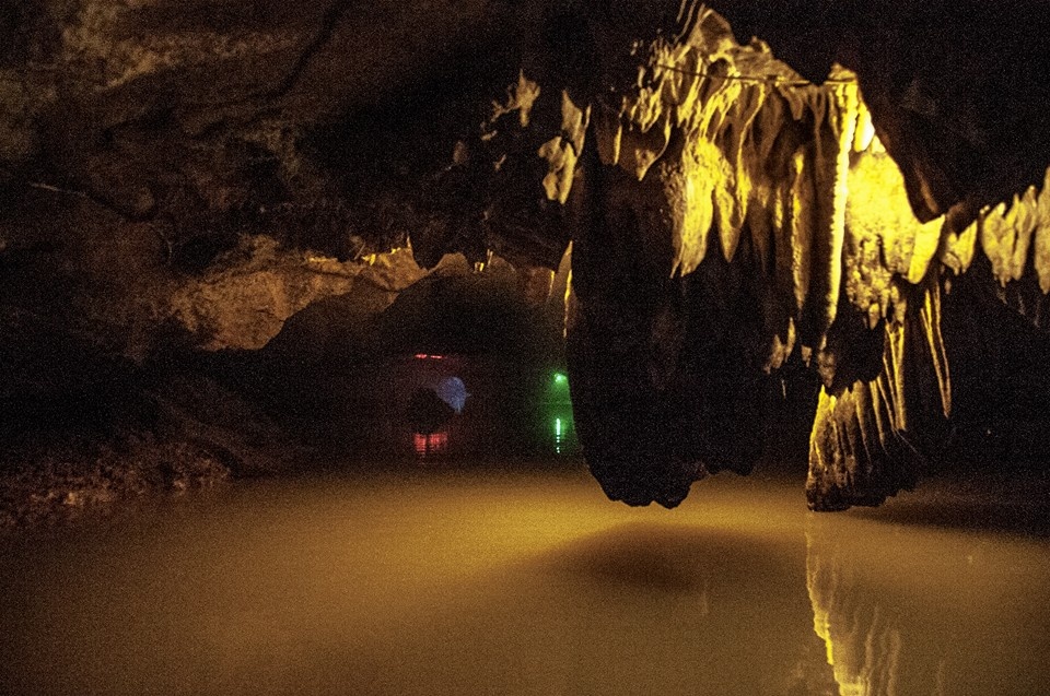 kham pha dong thien ha anh 15