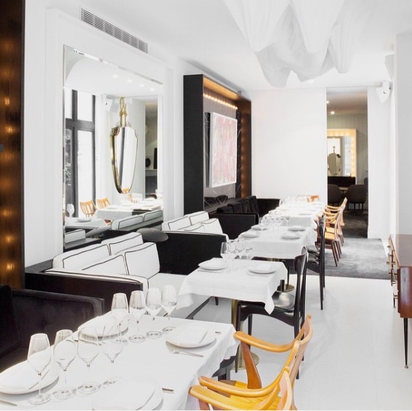 Kim Kardashian bi cuop anh 2