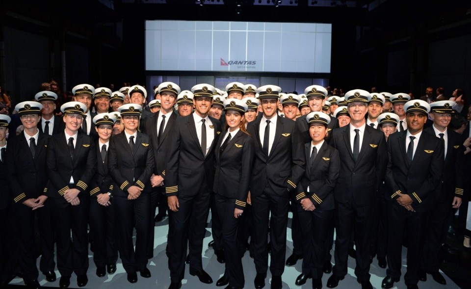 Đồng phục mới phi công Qantas ảnh 2 Dong phuc moi phi cong Qantas anh 2