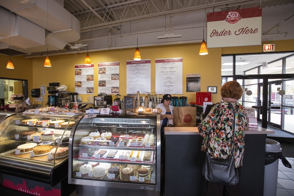 15.000 cheesecake moi ngay,  Eli's cheesecake anh 1